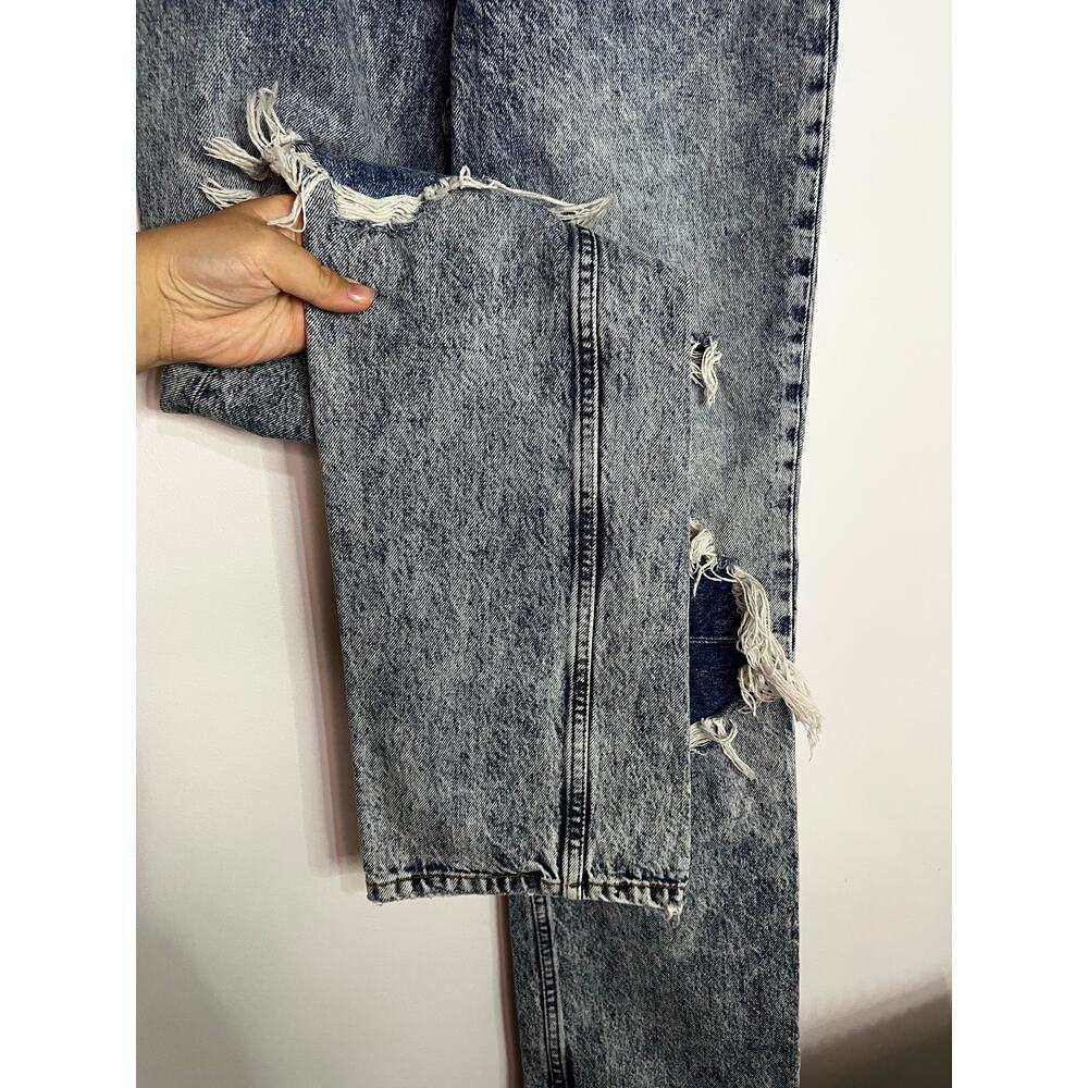 Free People "My Own Lane" distressed, high-rise, acid-wash jean size 27 Inseam - Picture 3 of 6